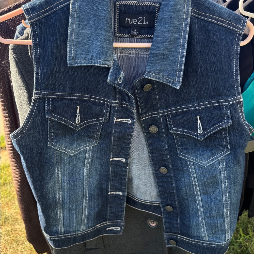 Rue21 Women's Dark Blue Denim Vest